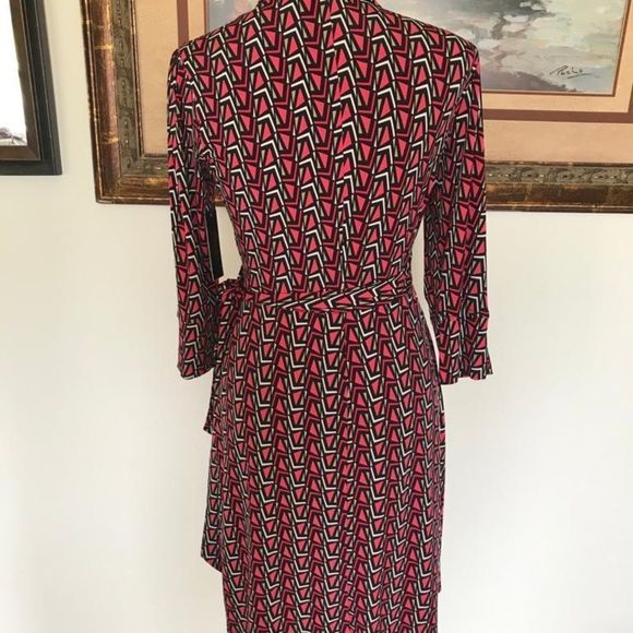 NWT’s size Small Laundry by design wrap dress  - Picture 4 of 12